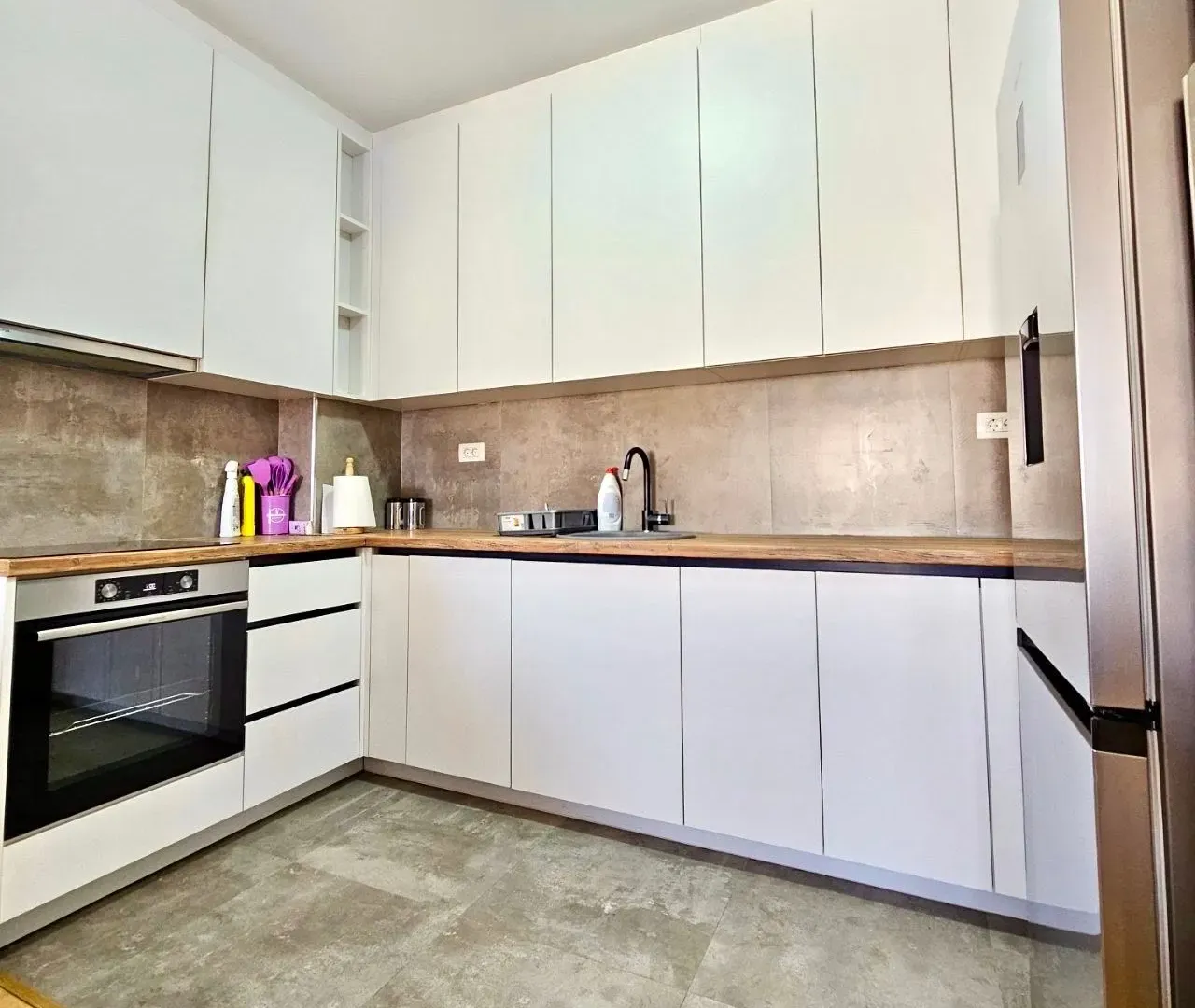 Rent, one bedroom apartment, 70m², Pobrežje, Podgorica