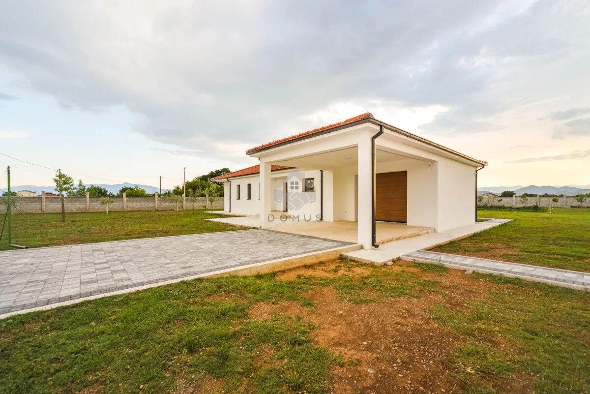 Rent, house, 100m², Zeta, Podgorica