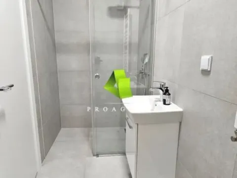 Sale, four bedroom apartment, 156m², Medijana, Niš - image 11