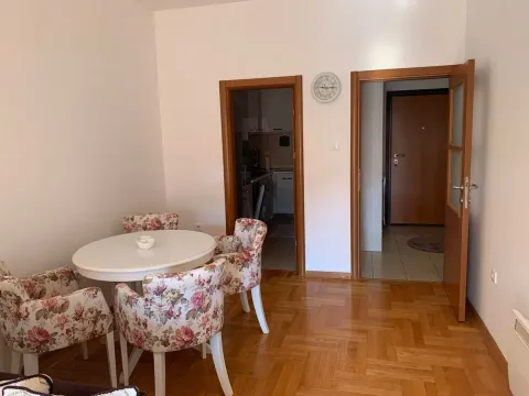 Izdavanje, jednosoban stan, 58m², Budva, Crna Gora - image 4