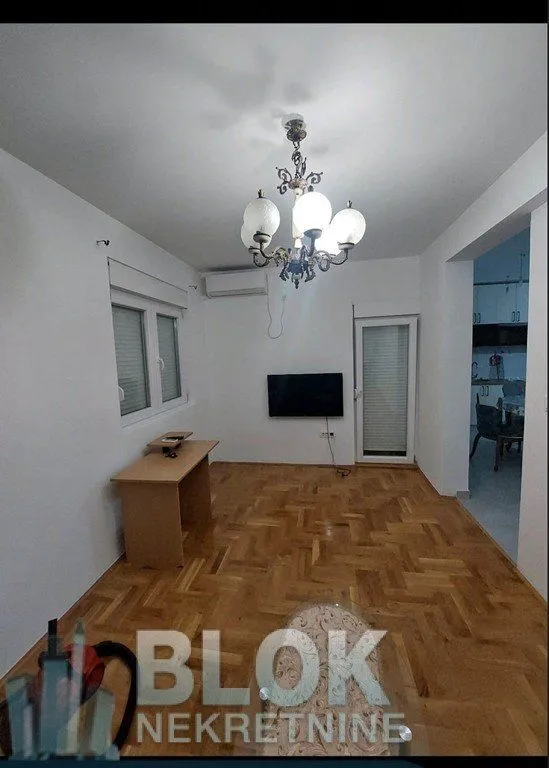 Izdavanje, dvosoban stan, 65m², Podgorica, Crna Gora