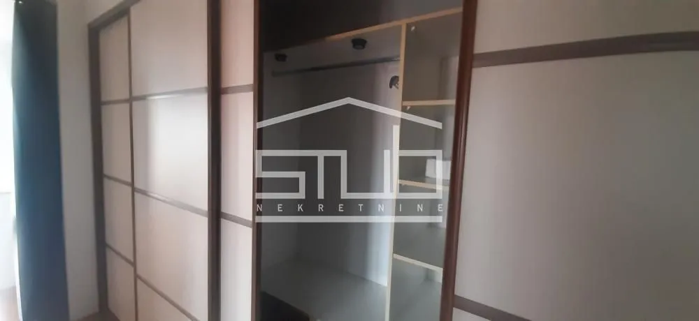 Izdavanje, četvorosoban stan, 360m², Zvezdin Stadion, Beograd