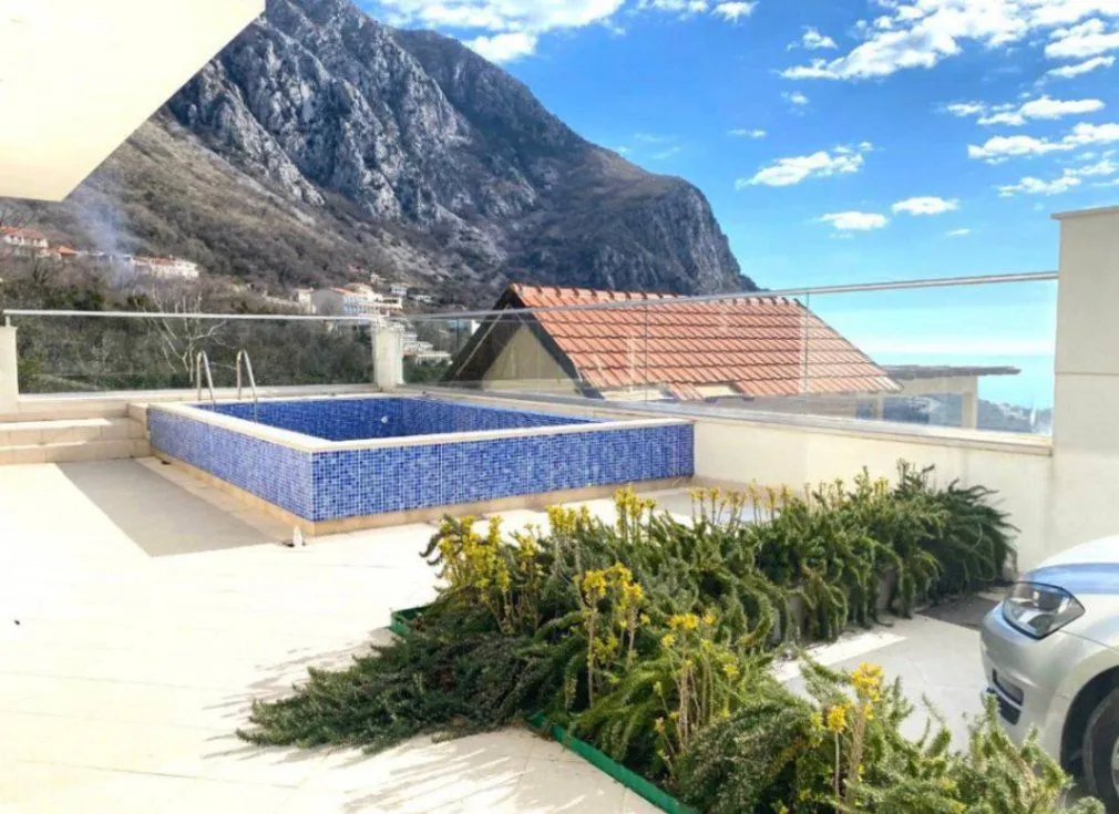 Sale, house, 300m², Blizikuće, Budva