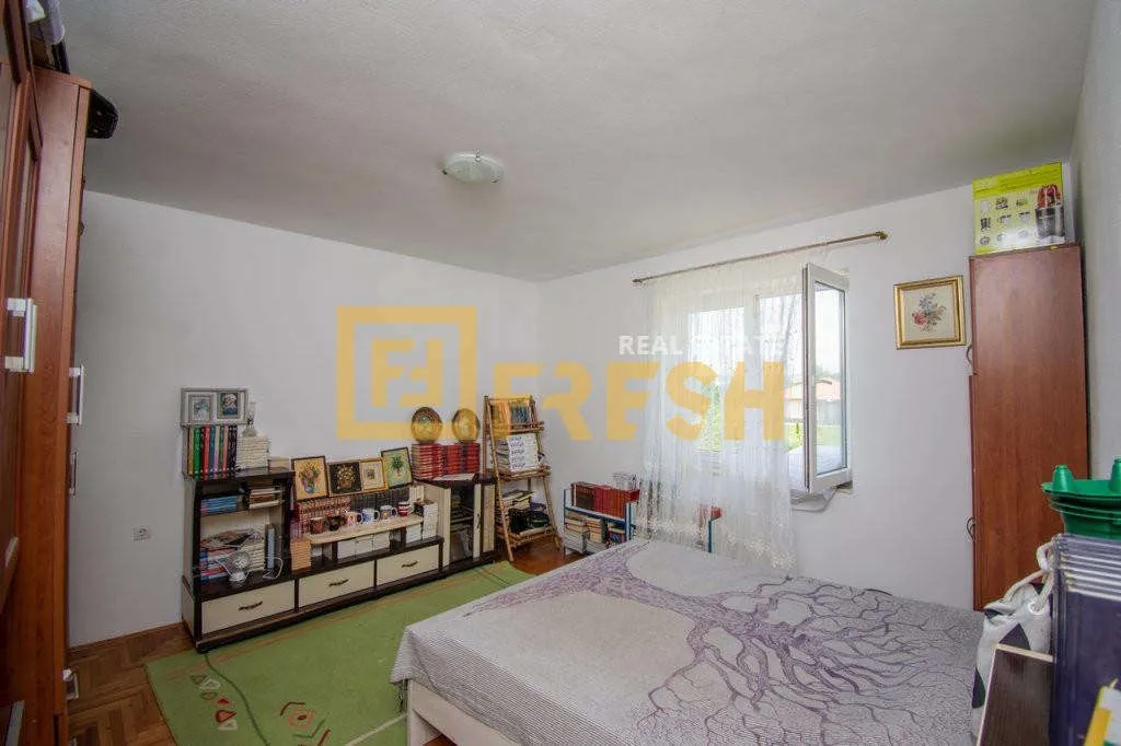 Prodaja, kuća, 356m², Murtovina, Podgorica