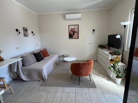 Rent, apartment, 26m², Sutomore, Bar - image 5