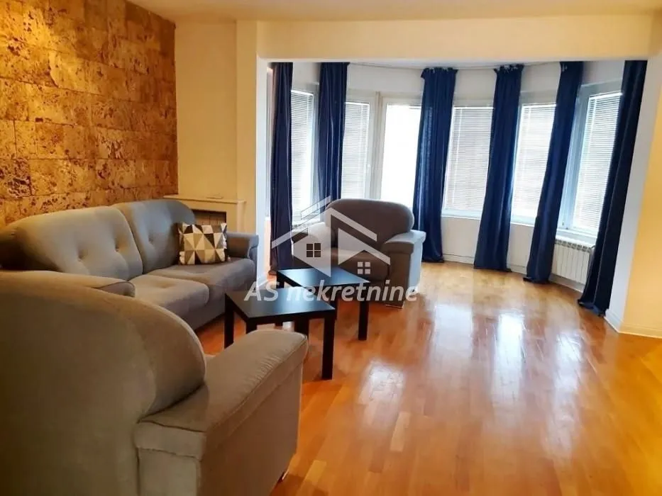 Izdavanje, kuća, 220m², Čukarica, Beograd