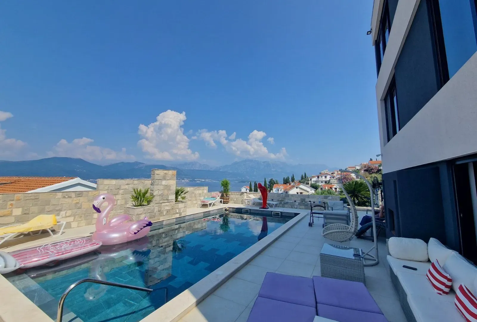 Prodaja, kuća, 280m², Krašići, Tivat
