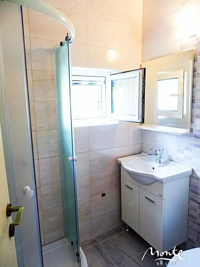 Sale, house, 78m², Orahovac, Kotor