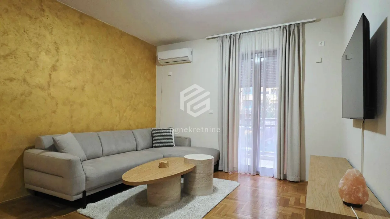 Prodaja, dvosoban stan, 73m², Preko Morače, Podgorica
