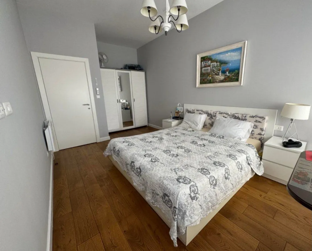 Prodaja, dvosoban stan, 96m², Soho City, Bar