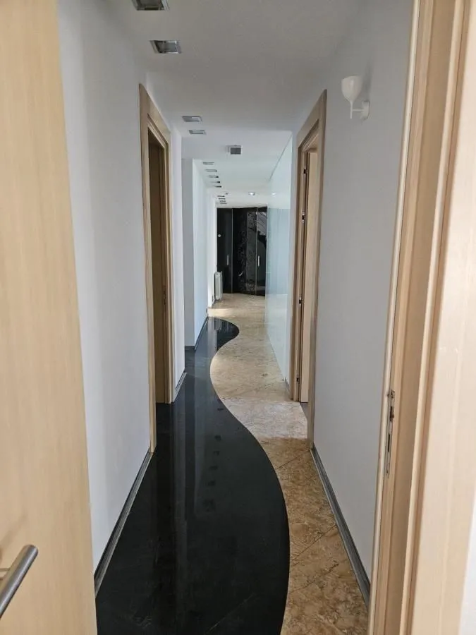 Sale, office space, 350m², Centar, Novi Sad