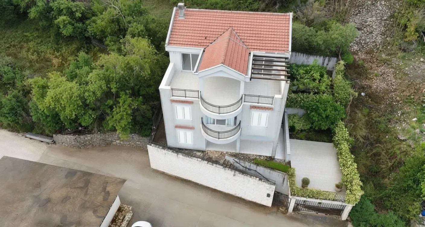 Prodaja, kuća, 330m², Muo, Kotor