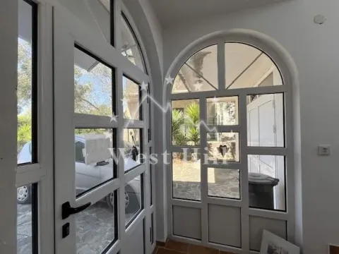 Prodaja, ugostiteljski objekat, 300m², Budva, Crna Gora - image 18