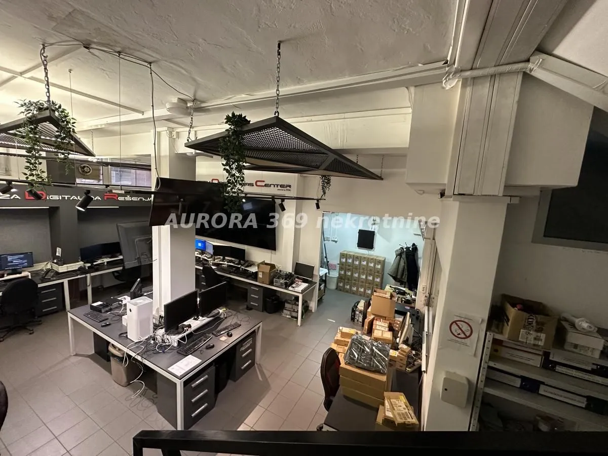 Sale, office space, 274m², Grbavica, Novi Sad Sve Podlokacije