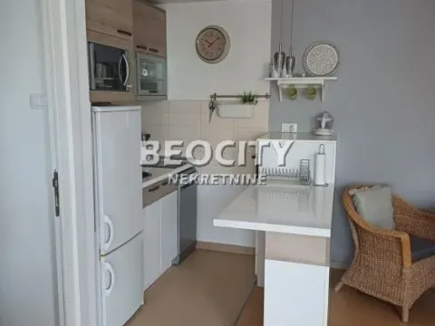 Rent, two bedroom apartment, 50m², Centar, Novi Sad - image 3
