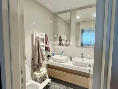 Prodaja, trosoban stan, 90m², Savski Venac, Beograd - image 11