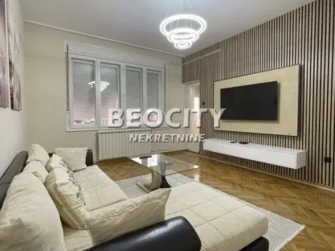 Stan in Bajlonijeva Pijaca