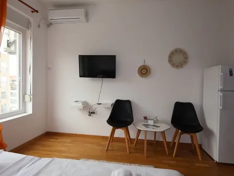 Prodaja, garsonjera, 20m², Centar, Tivat - image 3