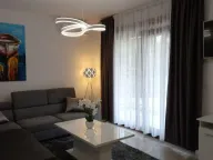 Izdavanje, stan, 58m², Tivat, Crna Gora - image 1