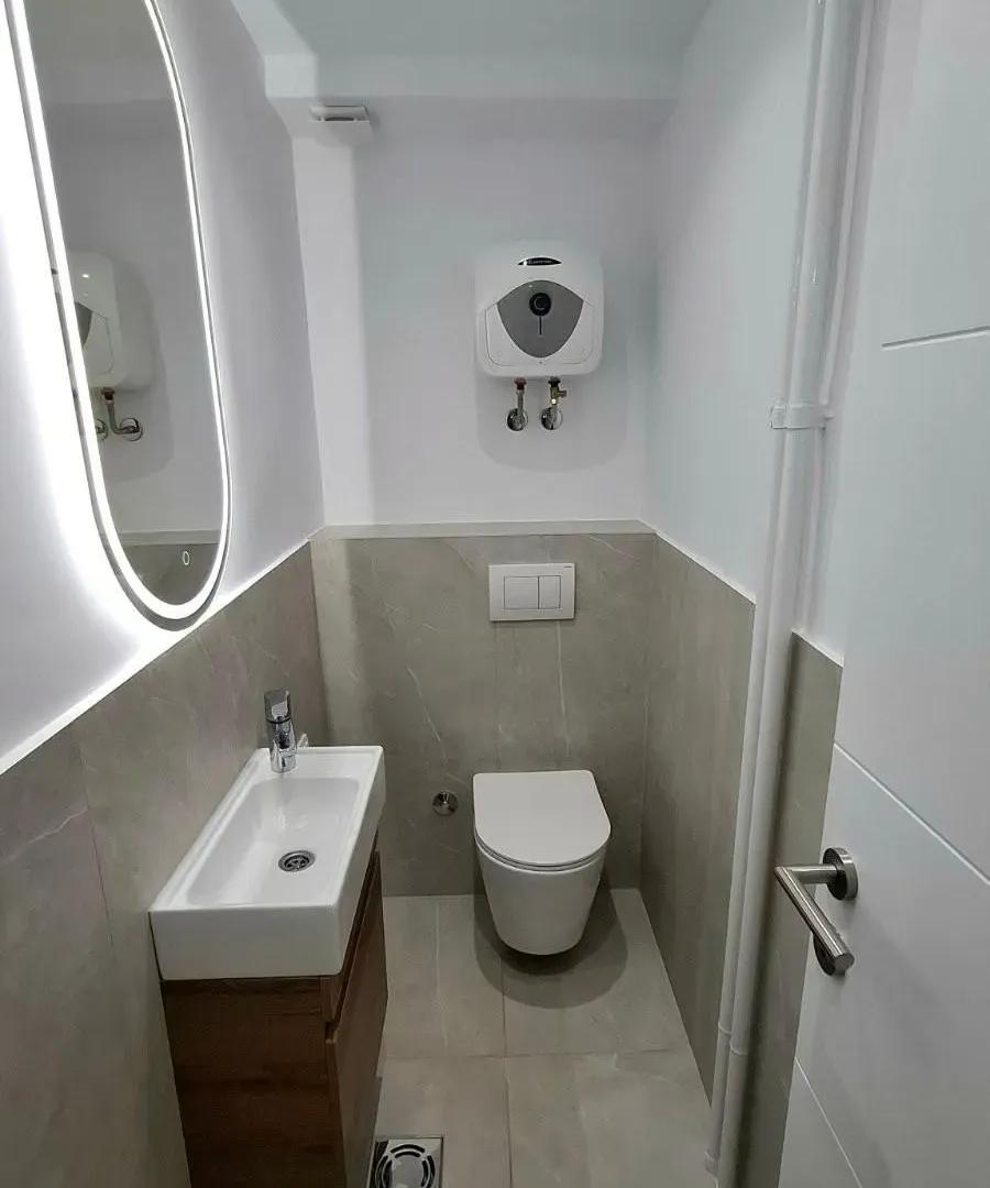 Prodaja, četvorosoban stan, 95m², Novi Beograd Blok 37, Novi Beograd Sve Podlokacije