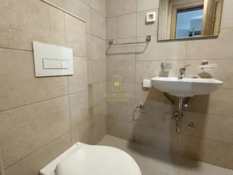 Prodaja, dvosoban stan, 56m², Stari Aerodrom, Podgorica - image 6