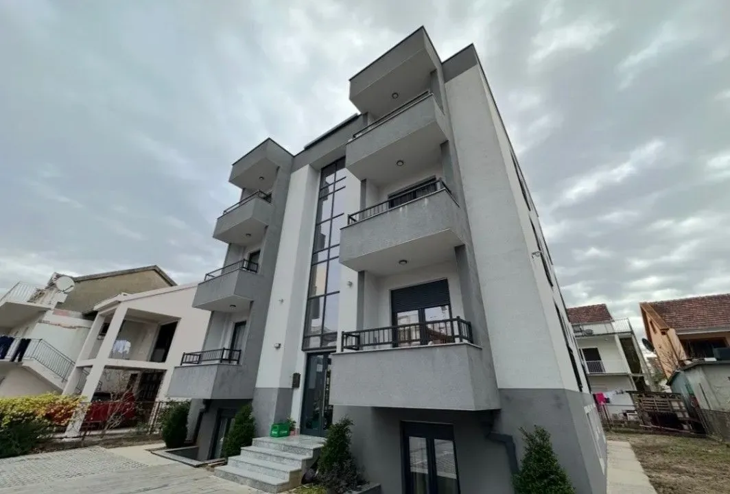 Izdavanje, jednosoban stan, 58m², Stari Aerodrom, Podgorica