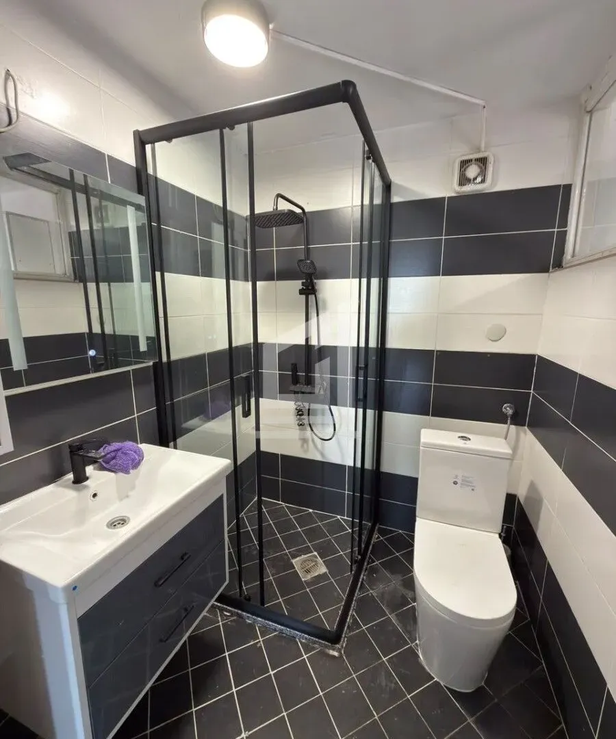 Izdavanje, dvosoban stan, 85m², Centar, Rožaje