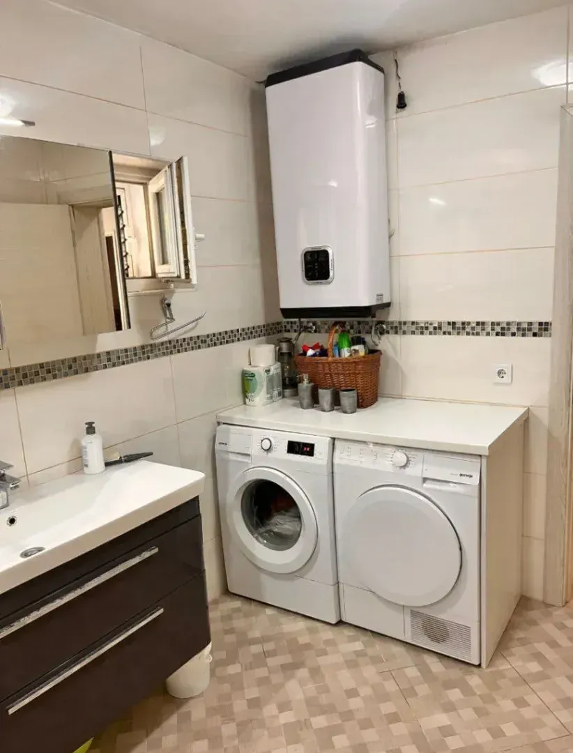 Izdavanje, kuća, 170m², Stari Aerodrom, Podgorica