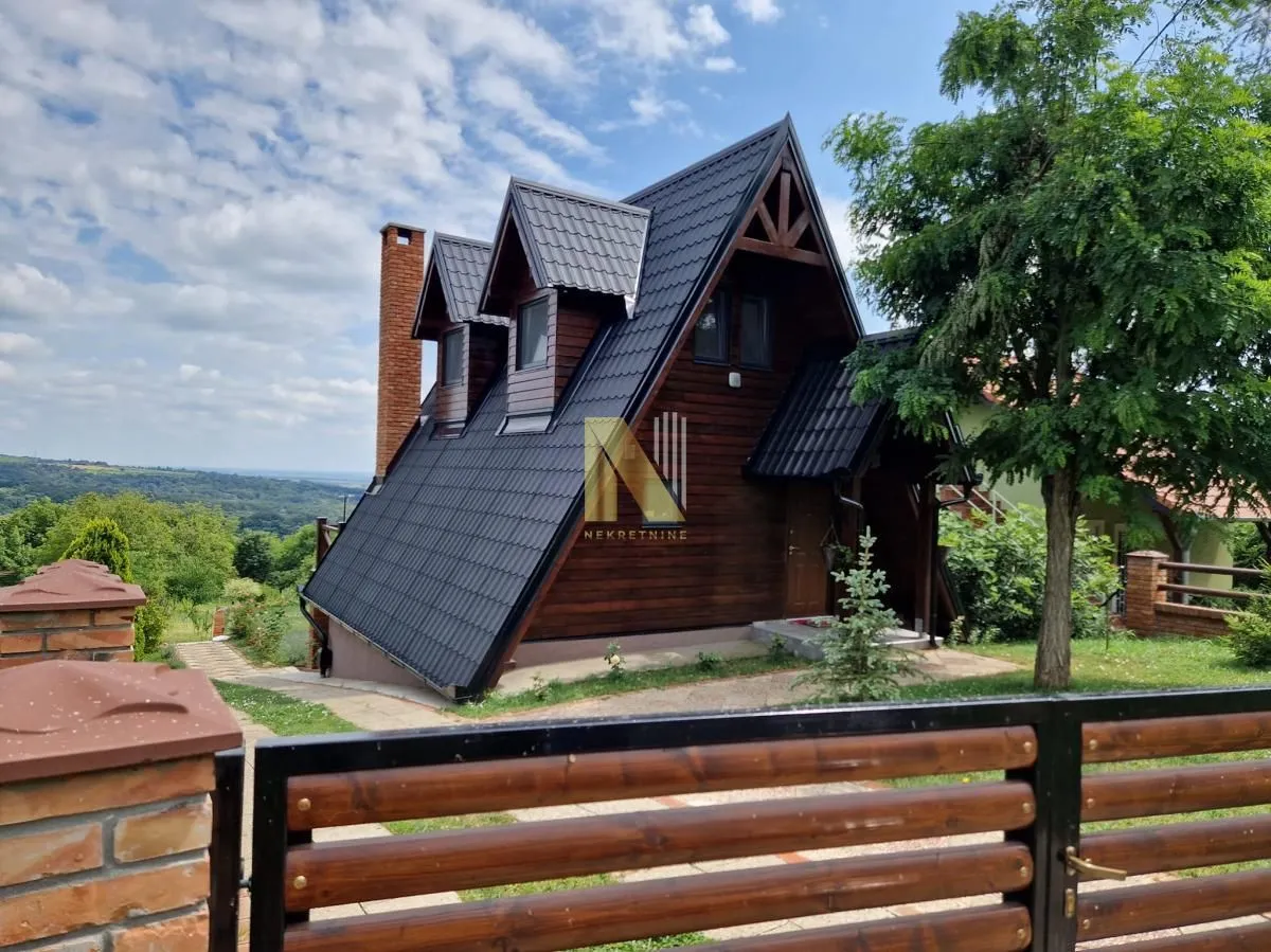 Prodaja, kuća, 130m², Sremska Mitrovica, Srbija