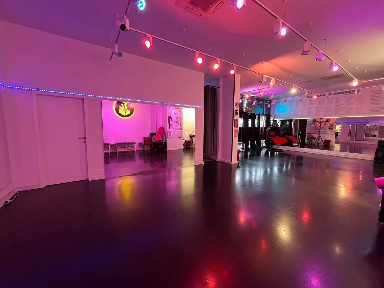Rent, office space, 105m², Centar, Tivat