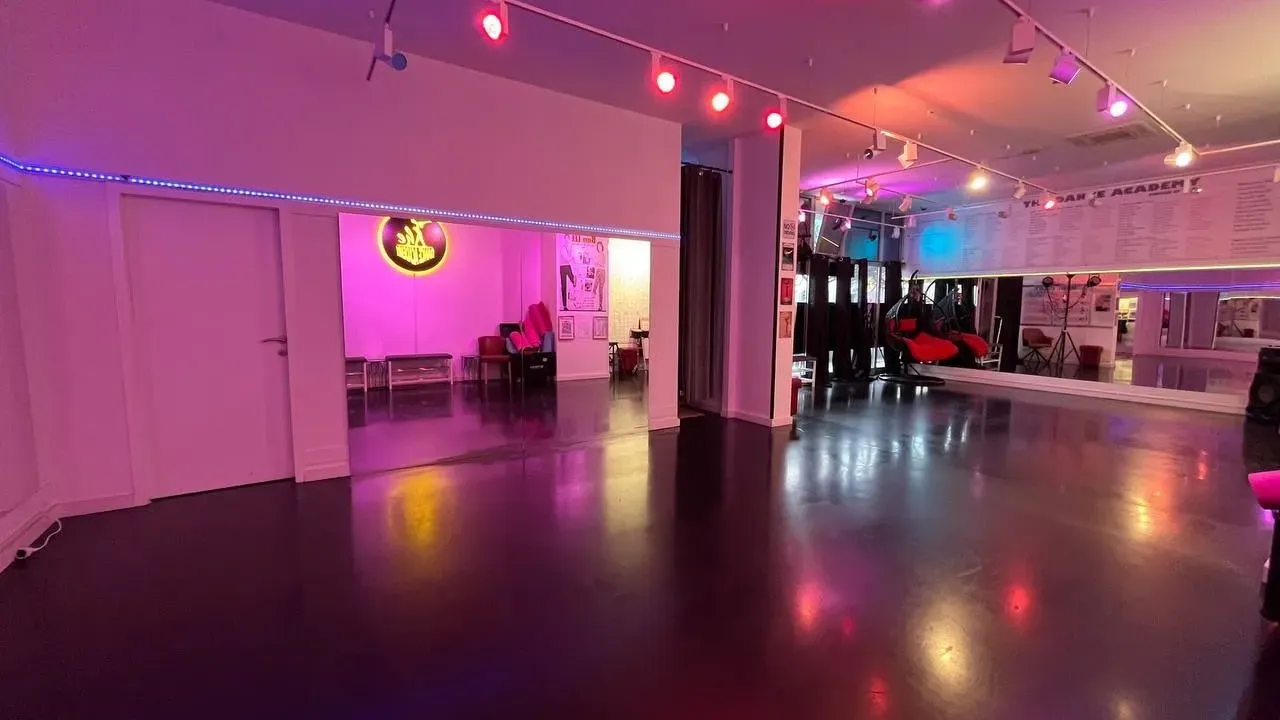 Rent, office space, 105m², Centar, Tivat
