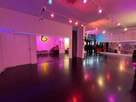 Rent, office space, 105m², Centar, Tivat - image 1