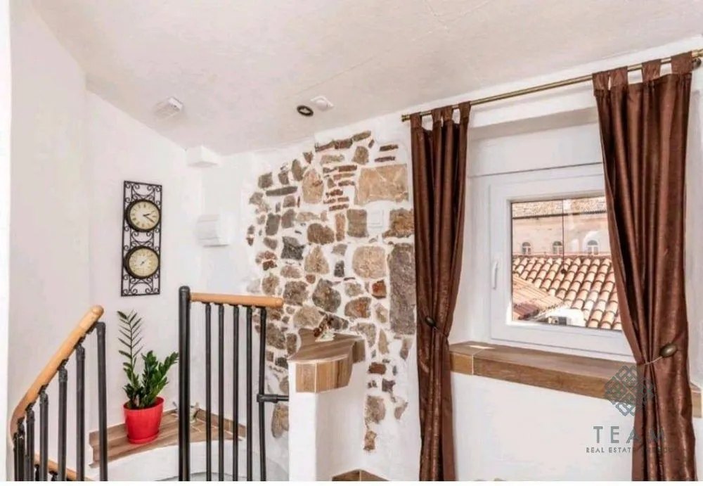 Sale, one bedroom apartment, 58m², Stari Grad Kotor, Kotor
