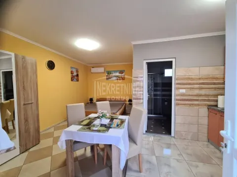 Prodaja, kuća, 176m², Pačir, Bačka Topola - image 19