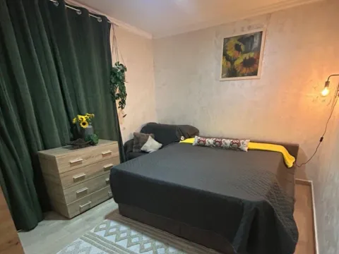 Prodaja, jednosoban stan, 40m2, Zlatica, Podgorica
