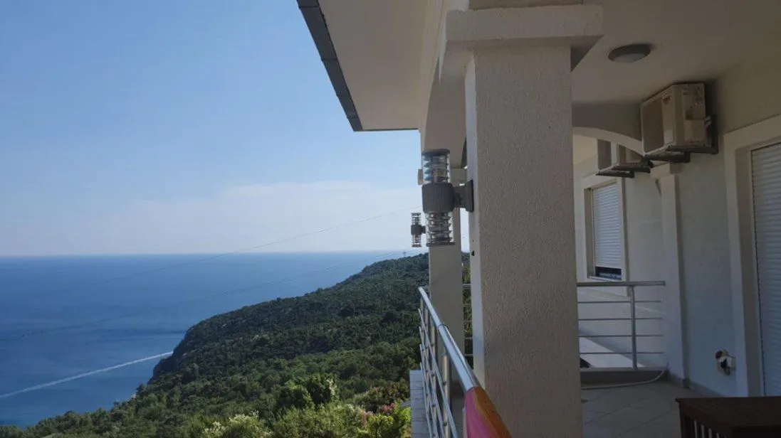 Sale, house, 404m², Zagrađe, Bar