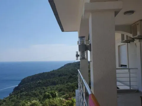 Sale, house, 404m², Zagrađe, Bar - image 1