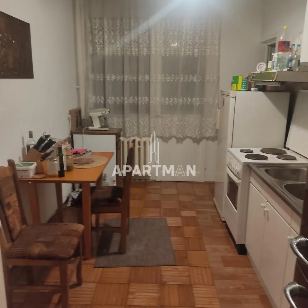Prodaja, trosoban stan, 79m², Rakovica, Beograd