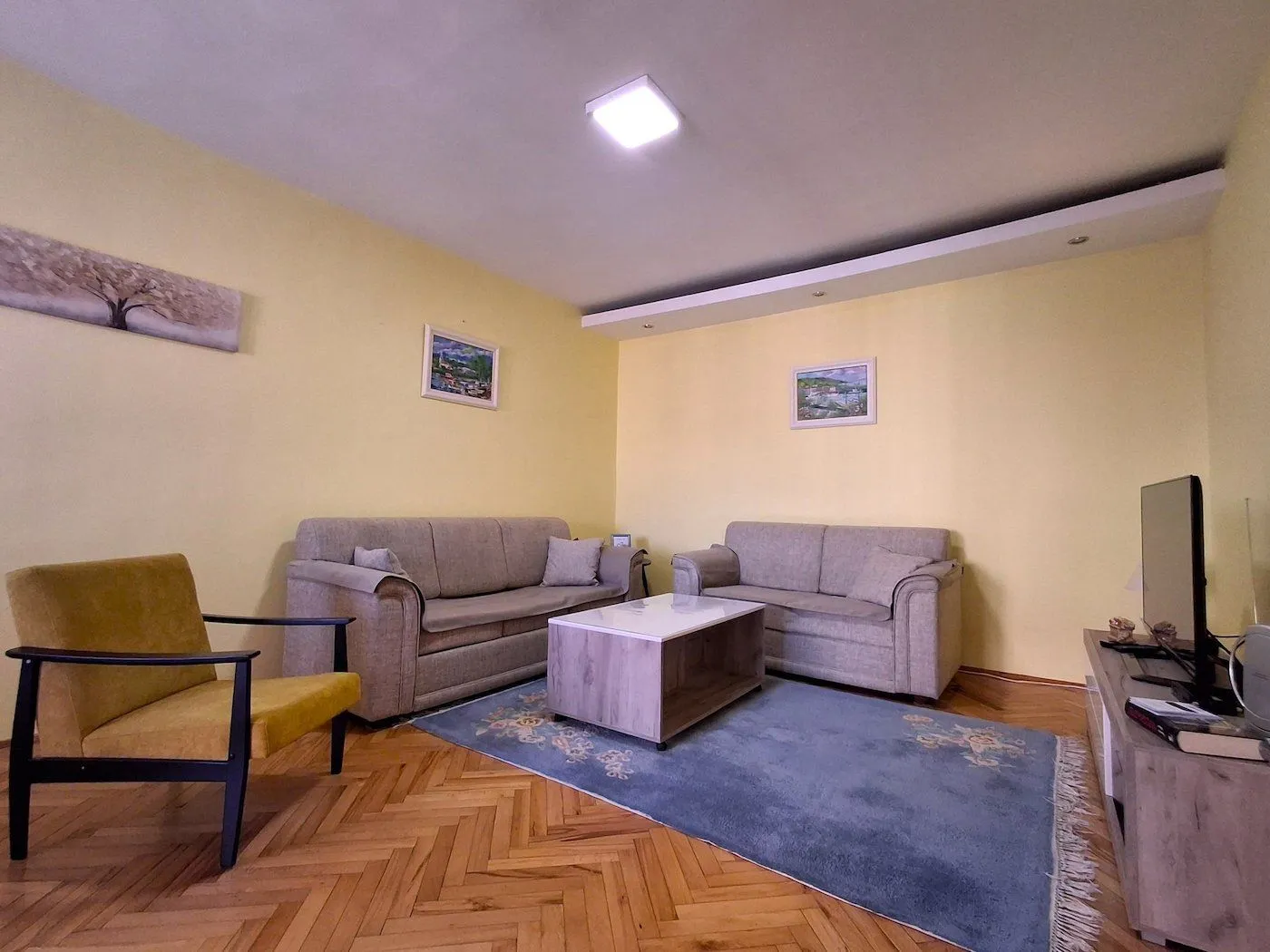 Izdavanje, jednosoban stan, 58m², Blok 6, Podgorica