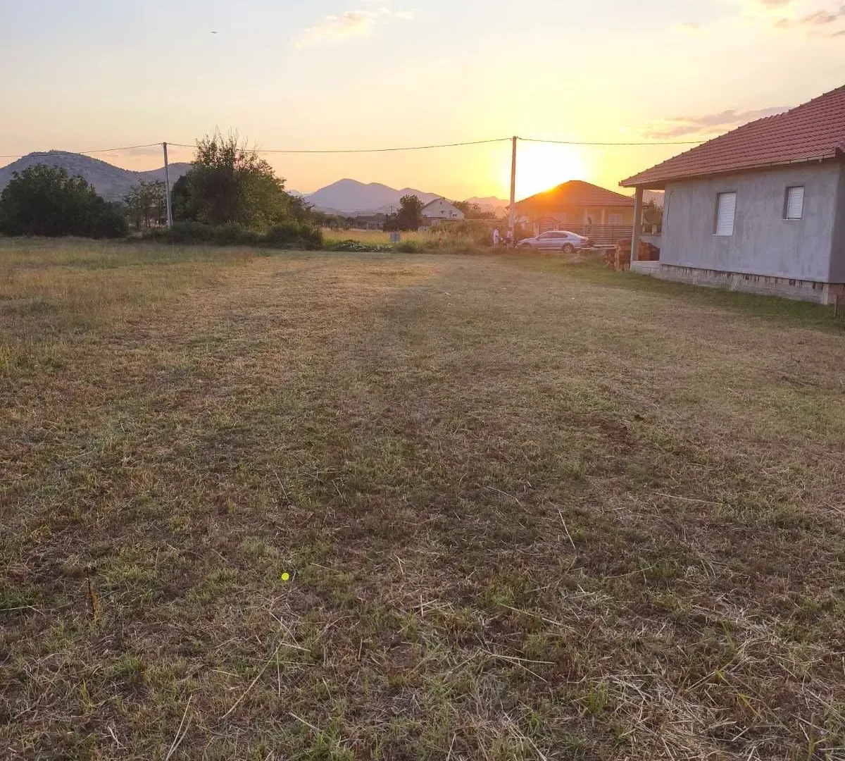 Prodaja, plac, 930m², Zeta, Podgorica