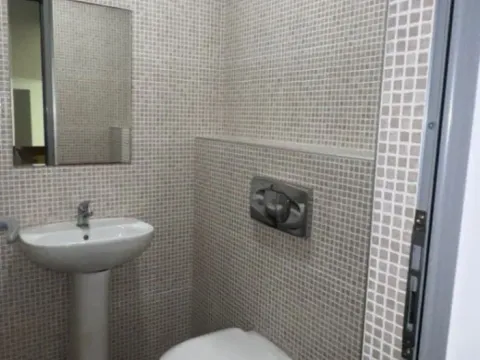 Rent, office space, 251m², Tološka šuma, Podgorica - image 10