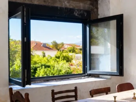 Prodaja, kuća, 135m², Podgorica, Crna Gora - image 2