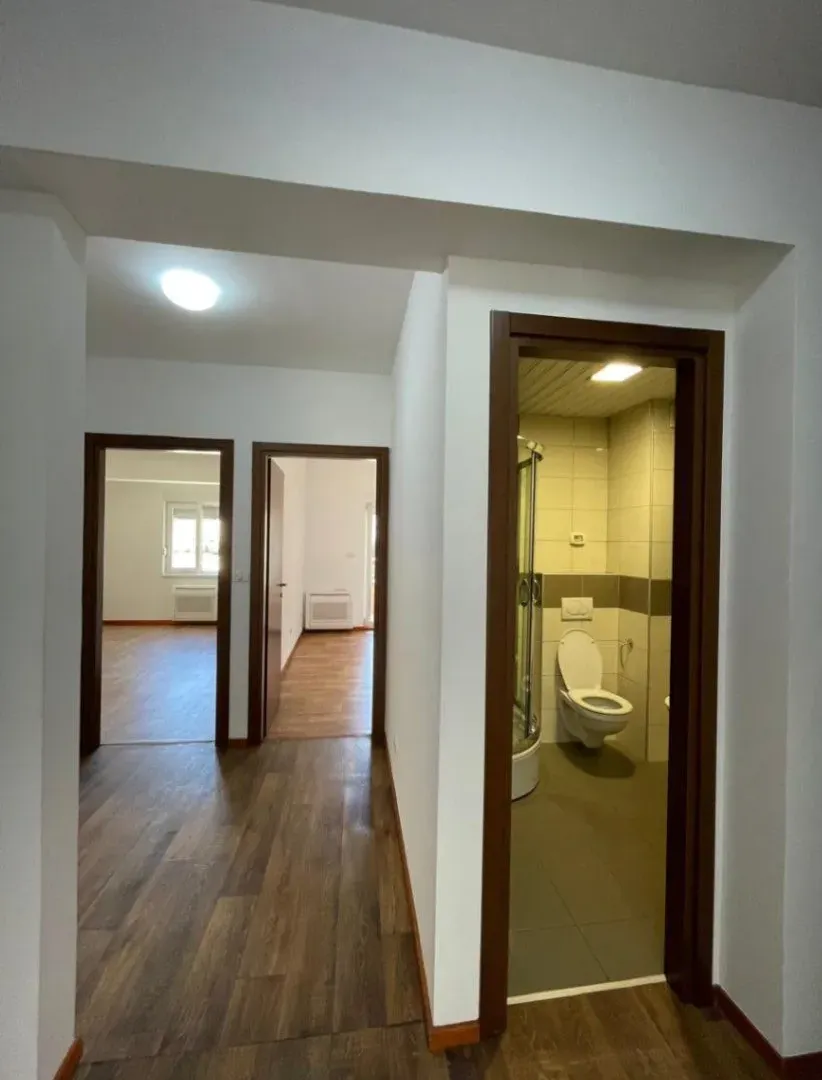Rent, office space, 108m², City Kvart, Podgorica