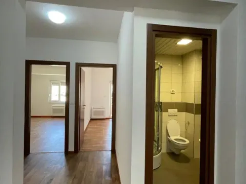 Rent, office space, 108m², City Kvart, Podgorica - image 11