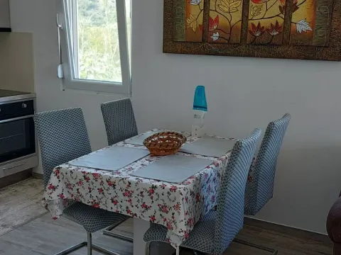 Izdavanje, dvosoban stan, 74m², Bar, Crna Gora - image 14