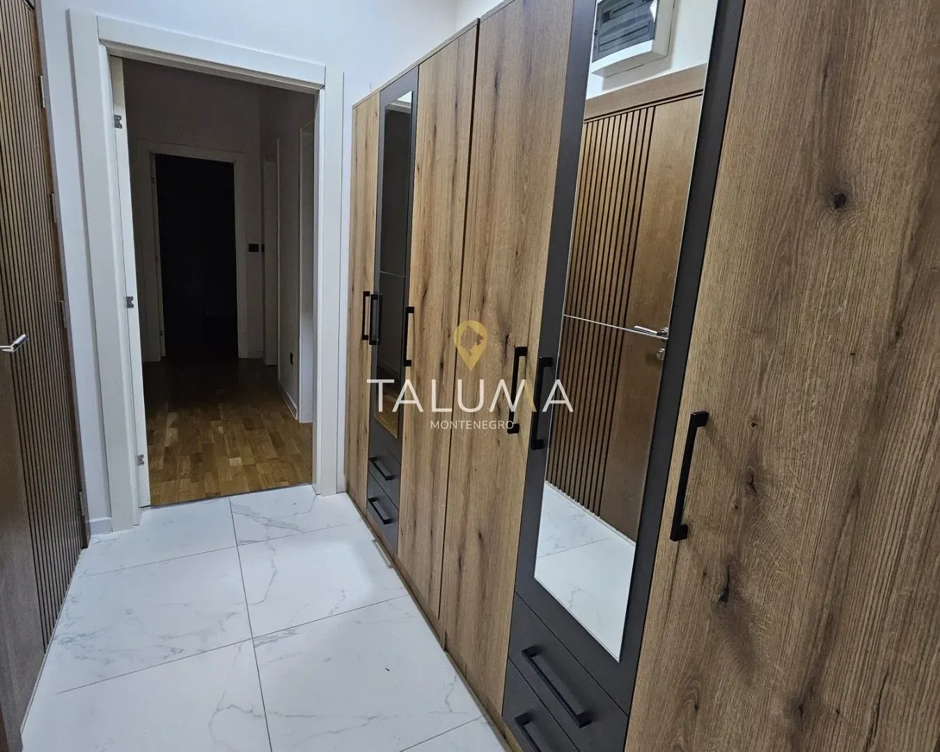 Rent, two bedroom apartment, 100m², Blok 9, Podgorica
