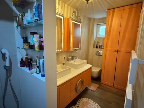 Sale, four bedroom apartment, 105m², Kalenić Pijaca, Vračar Sve Podlokacije - image 8