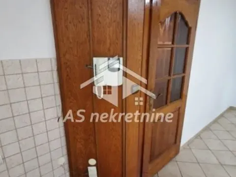 Izdavanje, kuća, 360m², Voždovac Sve Podlokacije, Beograd - image 52