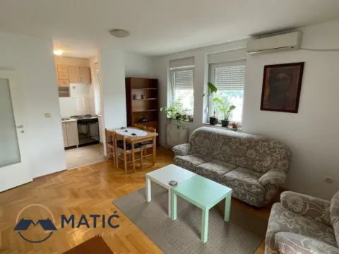 Sale, two bedroom apartment, 47m², Adamovićevo Naselje, Novi Sad Sve Podlokacije