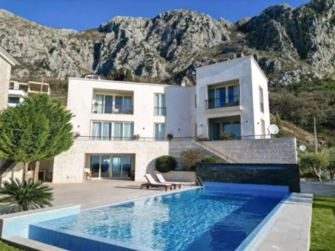 Prodaja, kuća, 250m², Budva, Crna Gora